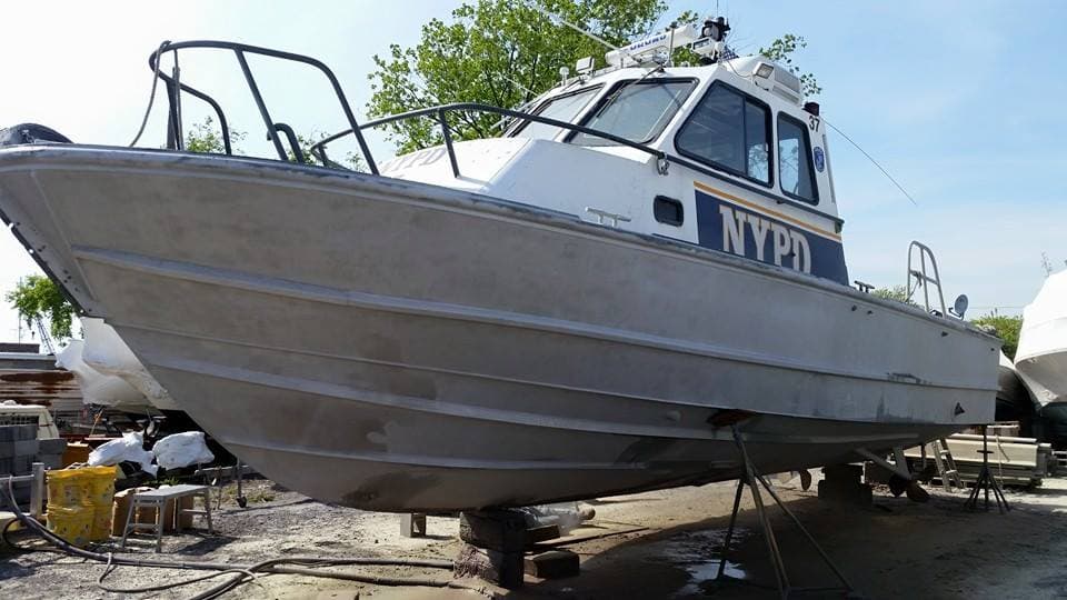 Marine dust-free media blasting and surface restoration project by M&V Mobile Eco-Blast (project 4)